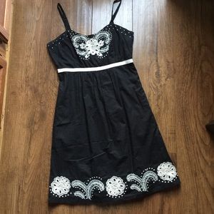Anthropologie Black Embroidered Dress Size 6 EUC